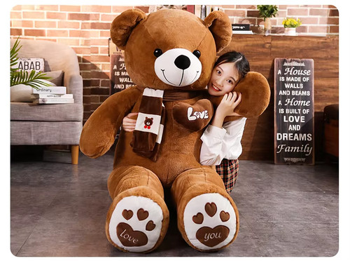 Big cuddly teddy bear cute - big,